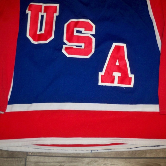 Vintage Cooper Team USA Olympics Miracle on Ice Hockey #9 Neal Broten Jersey - Picture 4 of 9